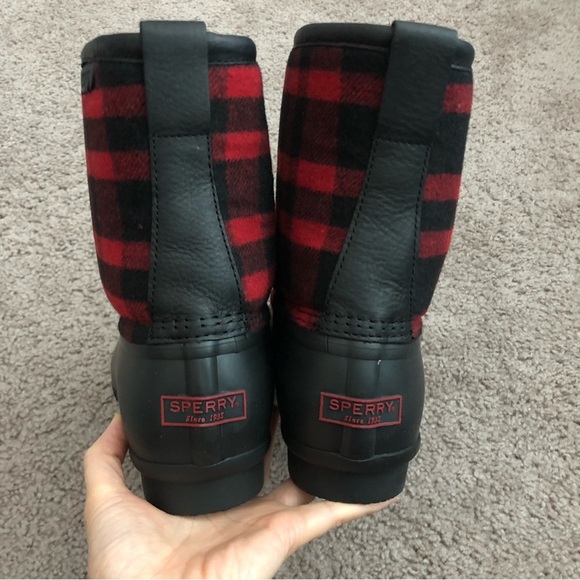 Sperry Men's Wool Buffalo Plaid Duck Boots - Picture 7 of 9